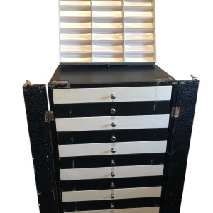 Категория: Демонстрационное оборудование